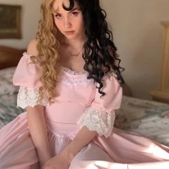 Women's Two Tone Lace Front Curls With Heart Curled Bangs | Nunique